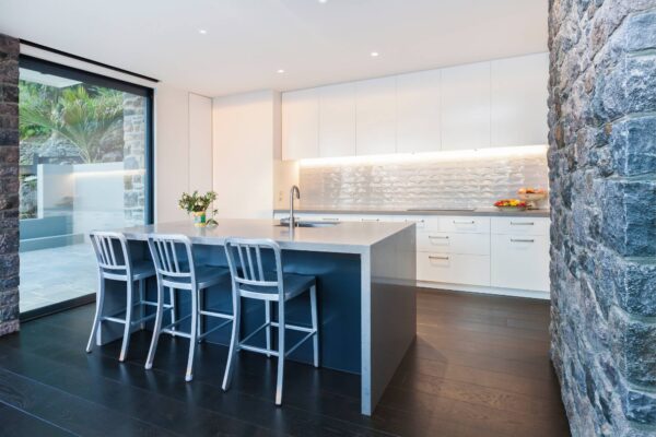 125 Scarborough Lane Kitchen