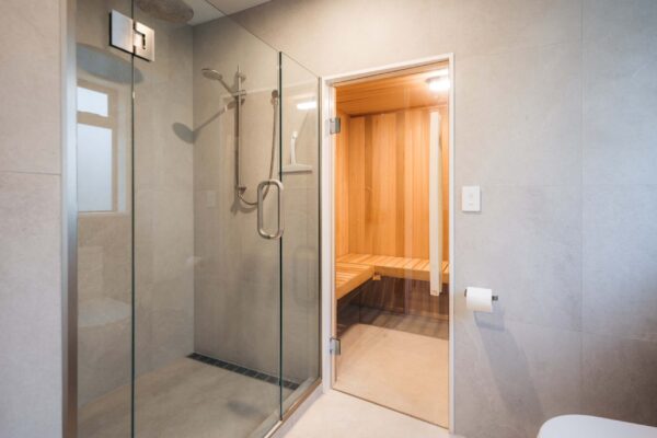 sumnervale-indoor-shower